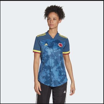 Adidas lanzó la nueva indumentaria alternativa de la Selección Colombia, la cual será de color azul. Tendrá un valor entre los $129.000 y $249.900.