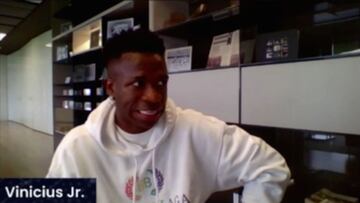 Vinicius contesta si lloró con el 6-1 del PSG al Barcelona