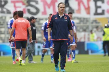 Fue técnico de la U entre 2014 y 2015, fue campeón con los azules, pero no pudo ganar un Superclásico.