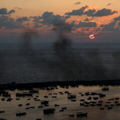 Video shows Israelis singing national anthem in solidarity