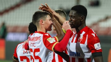 El Estrella Roja no afloja antes de recibir al Barcelona