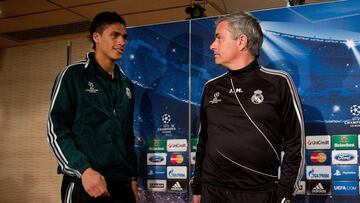 Varane y Mourinho, en la etapa en que coincidieron con jugador y entrenador del Real Madrid respectivamente.