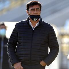 "Como si tuviera muchos años en Primera": Quinteros elogia al 'nuevo' defensor albo