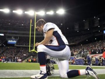 Después de dos temparadas ausente, Tim Tebow vuelve a la NFL. Le han fichado los Eagles, que en la agencia libre ya habían hecho movimientos en el puesto de quarterback cambiando "a pelo" a Nick Foles por Sam Bradford.