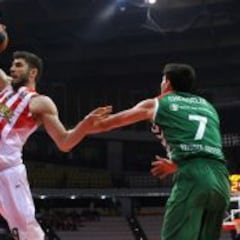 El Baskonia cae en un partido horrible ante el Olympiacos