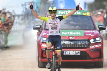 Las mejores imágenes de la etapa con final en Les Praeres