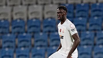 Davinson Sánchez debutó oficialmente con la camiseta del Galatasaray de Turquía.