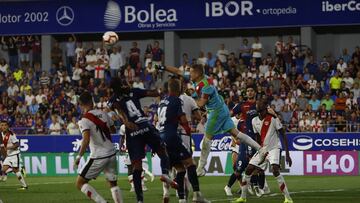PRIMER PARTIDO EN EL ESTADIO DE EL ALCORAZ EN PRIMERA DIVISION