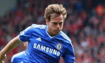El defensor checo llegó al Chelsea desde el SK Sigma Olomouc por 6 M€ en 2010. Ahora su pase es de 3 M€. 