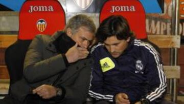 Rui Faria, junto a Mourinho en el banquillo de Mestalla