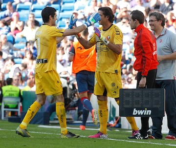 41 años y 153 días. Tras pasar por Atlético de Madrid, Valladolid, Manchester United y Racing llegó a Osasuna en 2005. Su último partido fue en el Bernabéu en 2013.