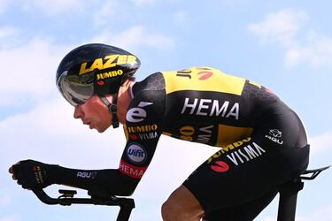Bissegger se presenta en la ¨¦lite en una buena crono de Roglic