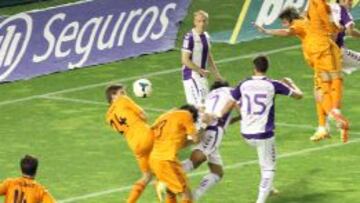 Valladolid dejó marcados a Karim Benzema y Asier Illarramendi