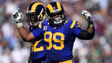 Aaron Donald con los Rams