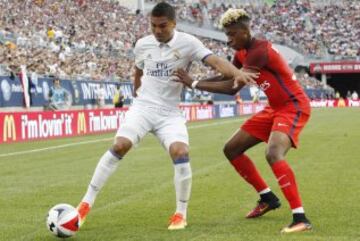 Real Madrid's Casemiro shields the ball.