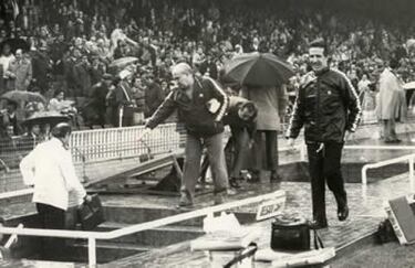 Helenio Herrera va a Mestalla con Canito de 9
