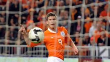 Huntelaar marcando ayer.