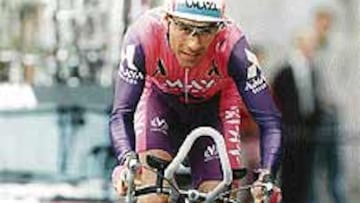 <B>FAROLILLO ROJO.</B> Fernando Quevedo, farolillo rojo del Tour en 1992, es el propietario de Labarca 2.