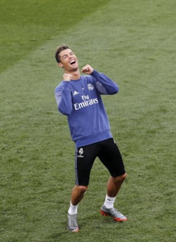 Último entrenamiento del Madrid antes de recibir al Sevilla