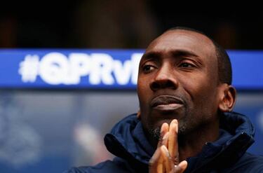 Hasselbaink backs under-fire Sarri to deliver at Chelsea