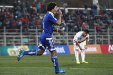 Los azules vencieron por 4-3 a los curicanos, y quedaron cerca de la clasificación en Copa Chile.