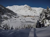 Robo de película en el Pirineo: huyen en trineo con una caja fuerte de 300 kilos