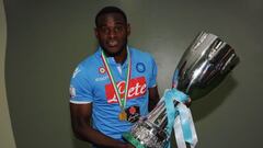 Duv&aacute;n Zapata con la camiseta del Napoli