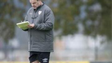 Bielsa: "El partido en Oviedo es de máxima importancia"