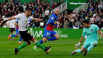 Al Andorra se le atragantan sus compañeros de viaje