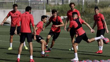 La plantilla del Sevilla da negativo.