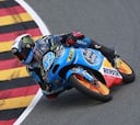 Álex Rins destroza el récord de Misano en la primera jornada