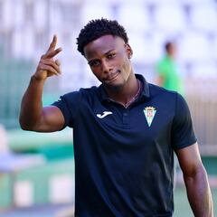 Iván Ania, muy pendiente de Adilson