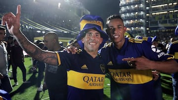 Carlos Tevez y Sebastián Villa