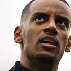 El futuro de Isak, en juego