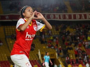 Partidazo en El Campín entre Santa Fe y América de Cali, por las semifinales del fútbol femenino.