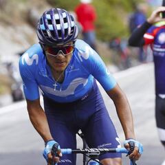 Resumen del Giro de Italia: Carapaz revienta el Giro: gana la etapa y se viste de rosa