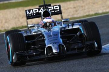 Jenson Button piloto de McLaren con el nuevo MP4-29 en Jerez.