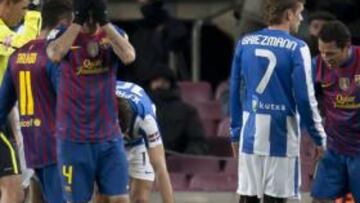 <b>DOLOR. </b>Fàbregas se impresionó mucho tras la lesión de Busquets.