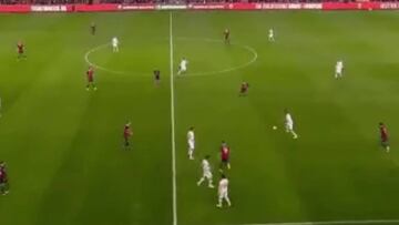 El inesperado highlight del partido: el traje de Busquets a Odegaard