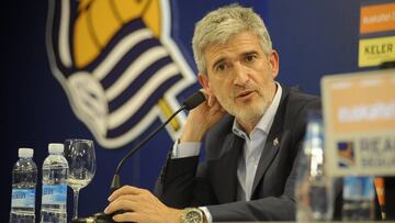 Roberto Olabe durante la rueda de prensa de la presentación de Asier Gartitano como técnico de la Real Sociedad para la temporada 2019/2020.