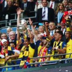 Sánchez hace historia y logra su segundo título en Arsenal