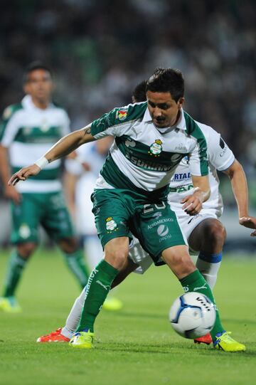 El ex lateral de América llegó al nido proveniente de Santos, sitio en el que nació como futbolista y se estableció en el futbol mexicano. 