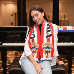 Pilar Bogado: "Cantar el himno en el césped del Mediterráneo sería lo más grande"