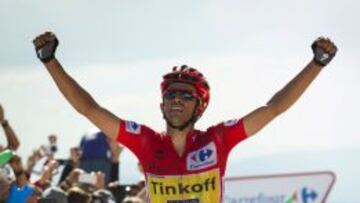 Contador entra victorioso en Ancares.