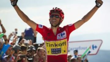 Contador entra victorioso en Ancares.