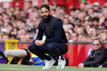 El traspaso del entrenador portugués, actual técnico del Manchester United, del Sporting de Portugal al M. United en 2024 supuso un coste de 11 millones de euros.