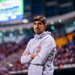 Paunovic pide olvidar derrota y concentrarse en el Clásico