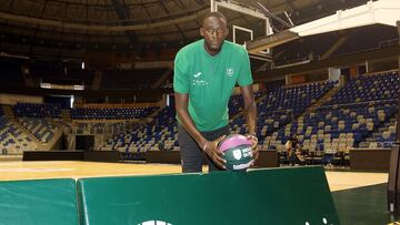 Presentación de Ilimane Diop con el Unicaja.