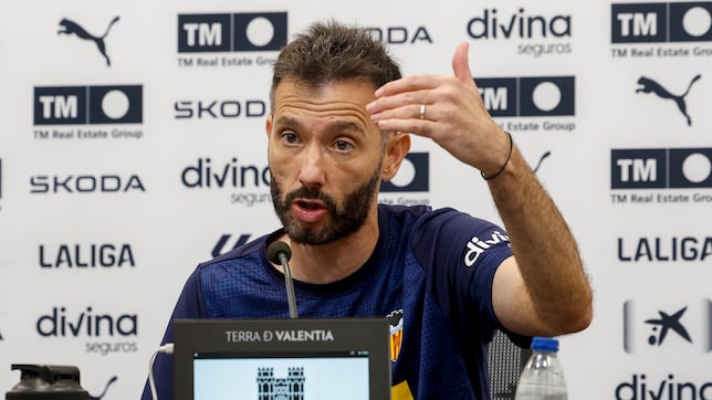 Corberán pasa página: “Dimitrievski, por supuesto, va a estar en portería”