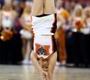 Las cheerleaders ponen el show en el March Madness